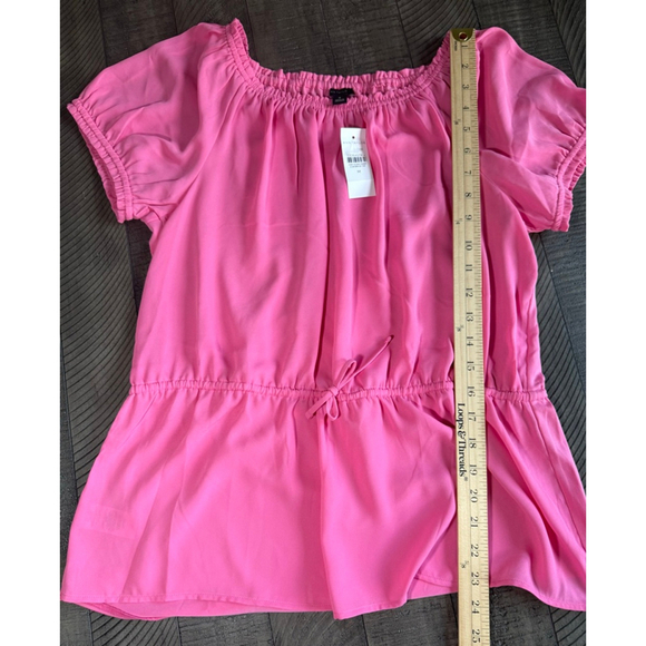 Ann Taylor Pink Peplum Top NWT Size M - Picture 2 of 5